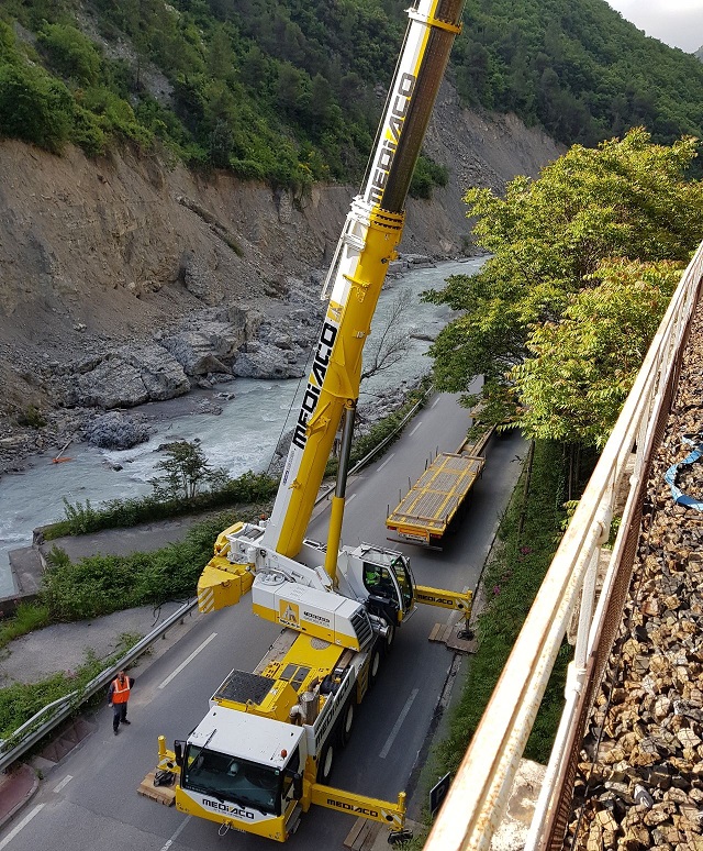 Grue de levage vallée roya.